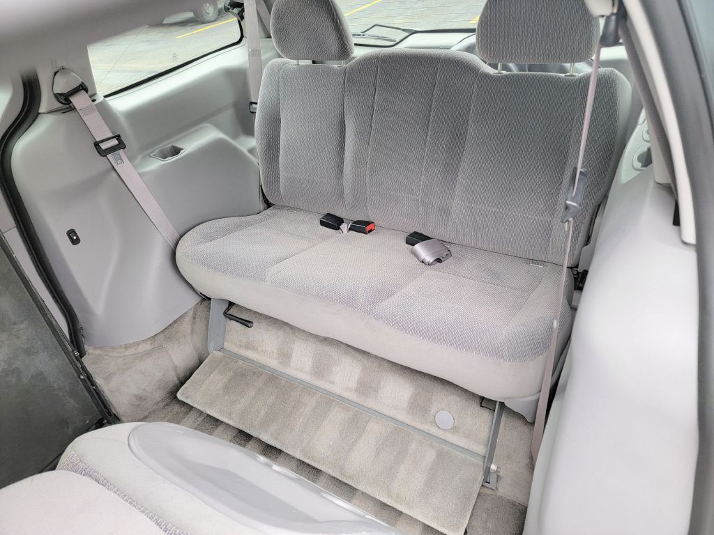 2003 Ford Windstar Image 40