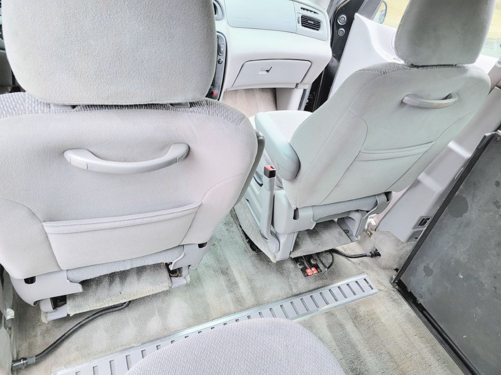 2003 Ford Windstar Image 41