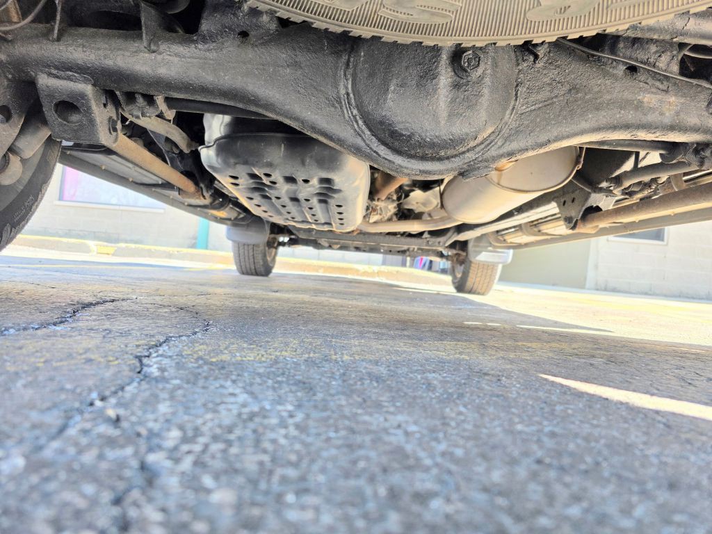 2005 Toyota Sequoia Image 40