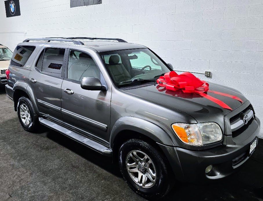 2005 Toyota Sequoia Image 57