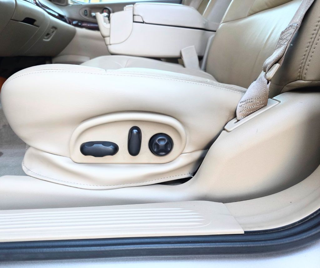 2004 Buick LeSabre Image 8