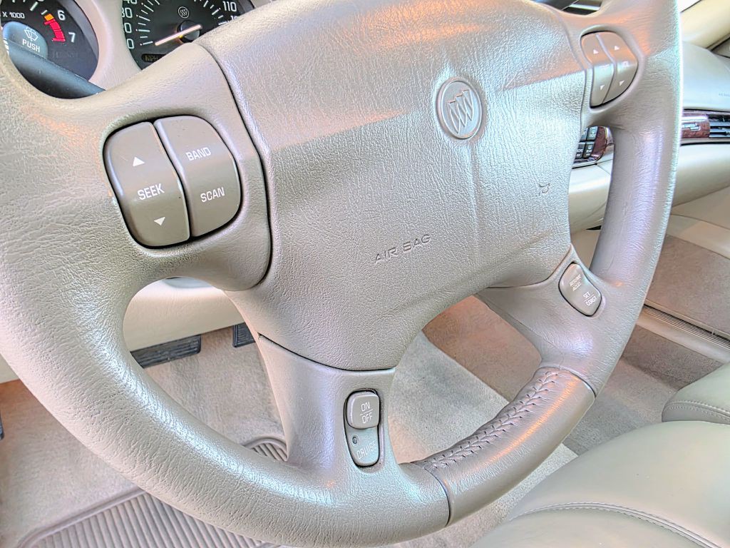 2004 Buick LeSabre Image 10