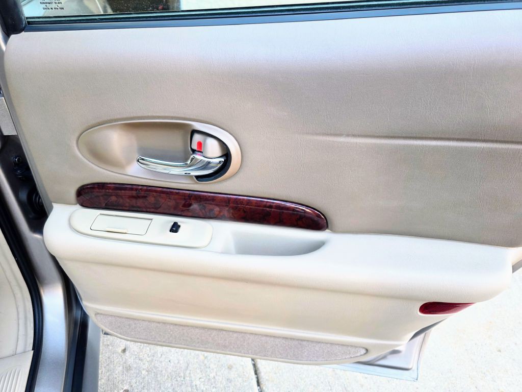 2004 Buick LeSabre Image 17