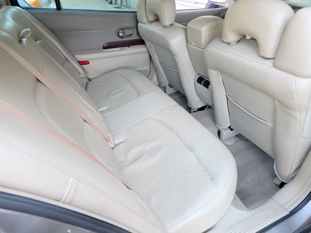 2004 Buick LeSabre Image 18