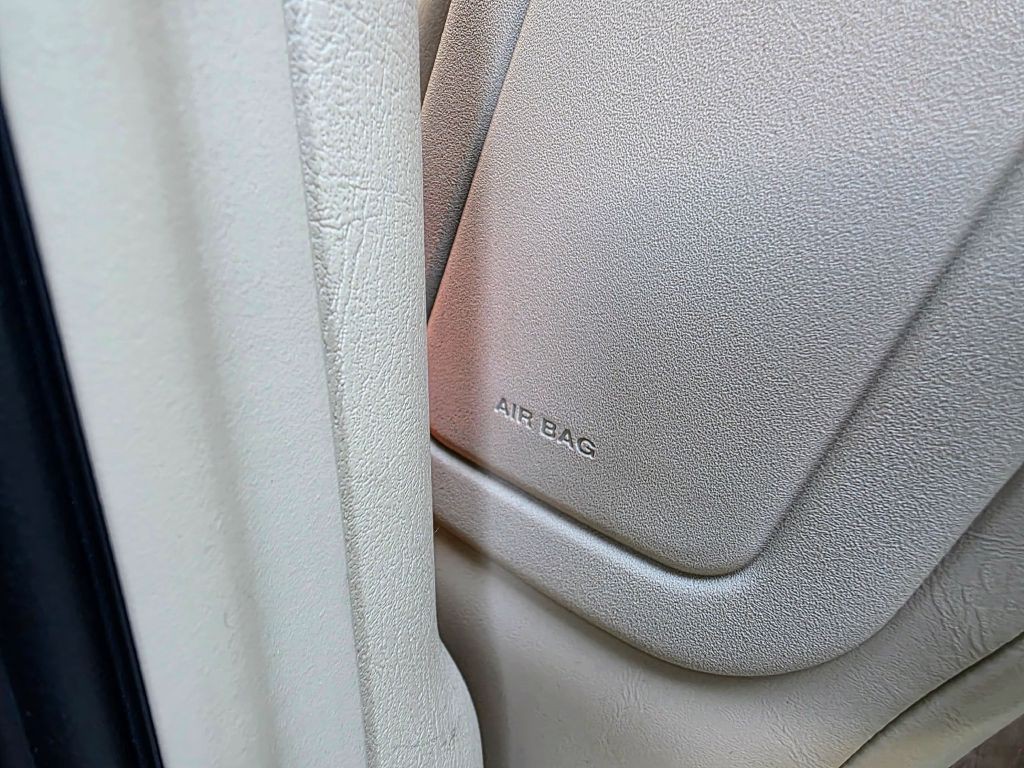 2004 Buick LeSabre Image 22