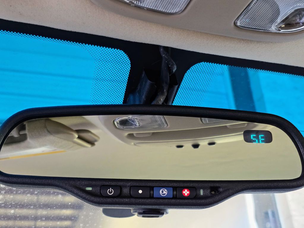 2004 Buick LeSabre Image 25