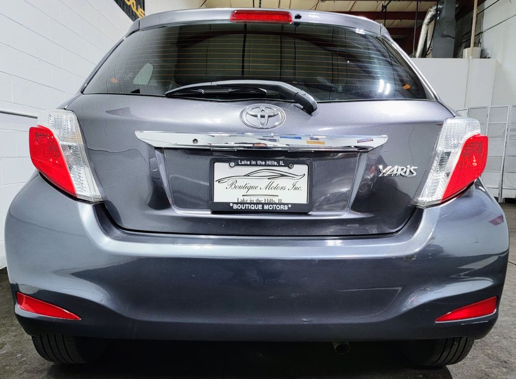 2014 Toyota Yaris Image 3