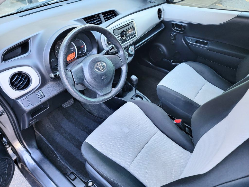 2014 Toyota Yaris Image 7