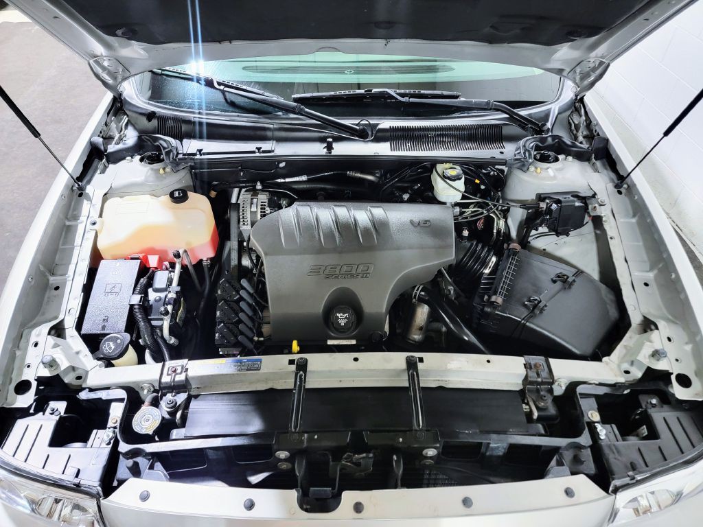 2004 Buick LeSabre Image 3