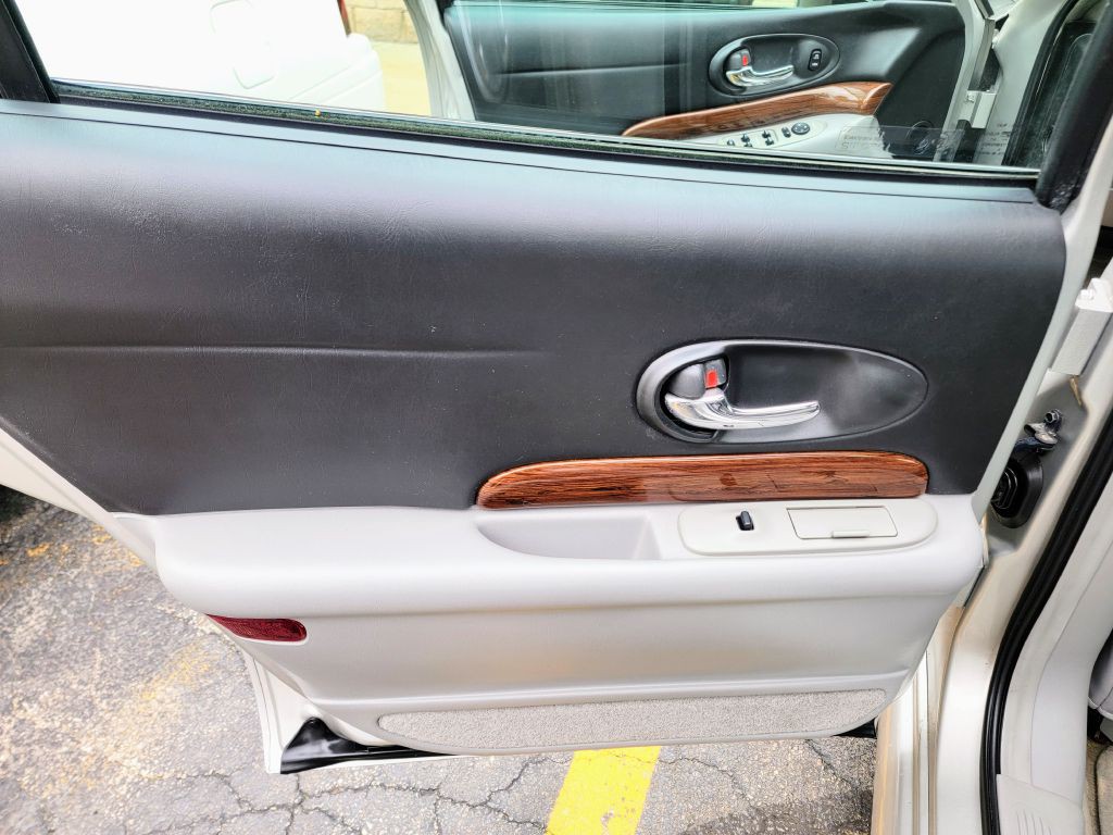 2004 Buick LeSabre Image 14