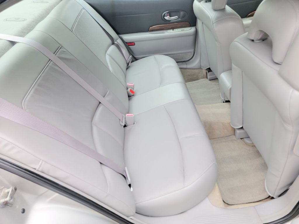 2004 Buick LeSabre Image 21
