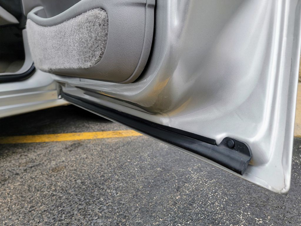 2004 Buick LeSabre Image 30