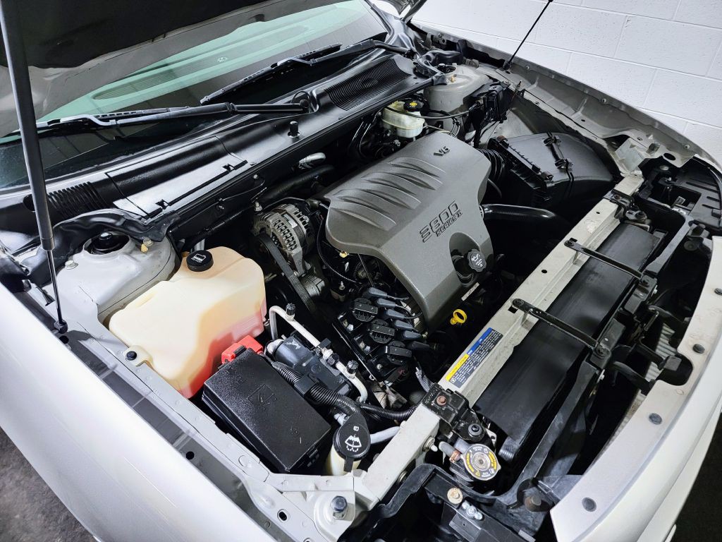 2004 Buick LeSabre Image 48
