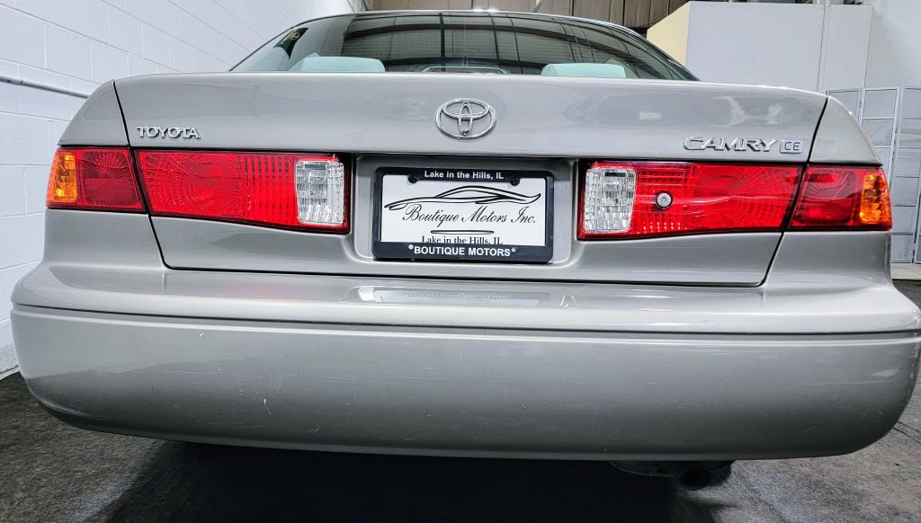 2000 Toyota Camry Image 12