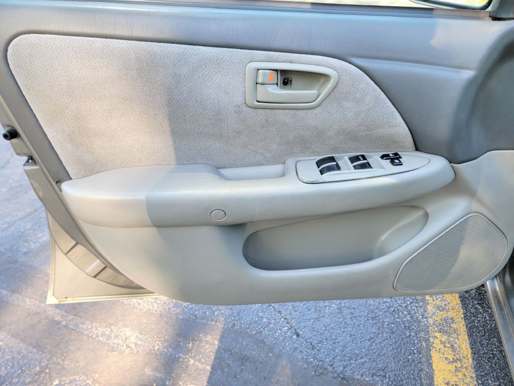 2000 Toyota Camry Image 26
