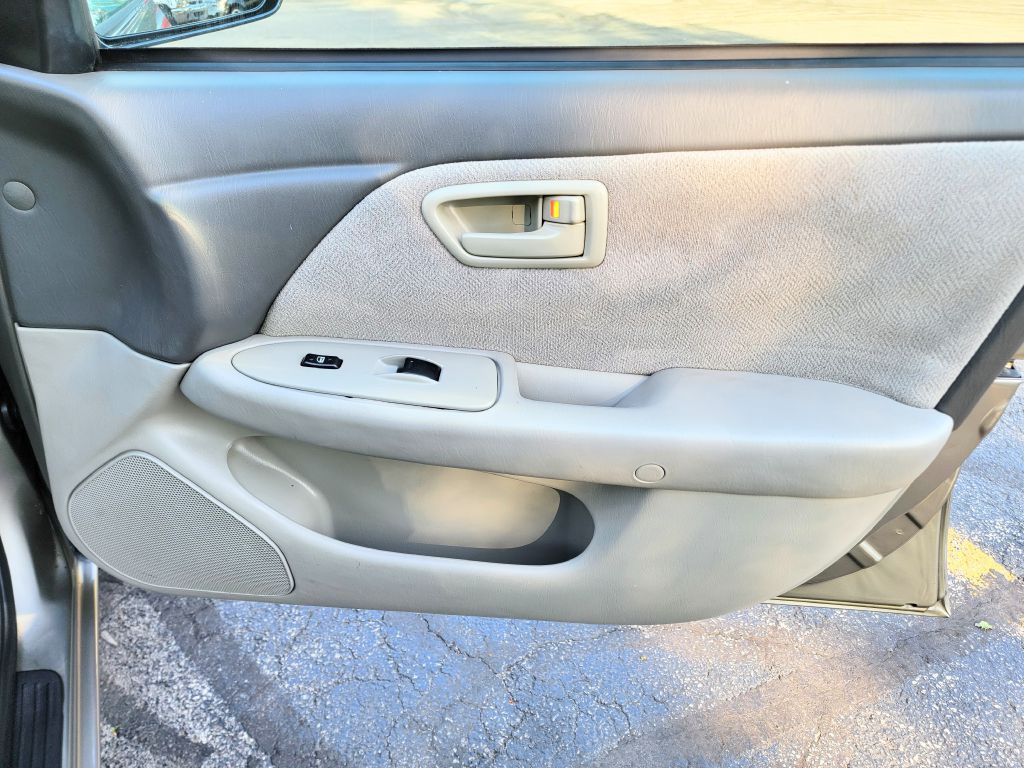 2000 Toyota Camry Image 39
