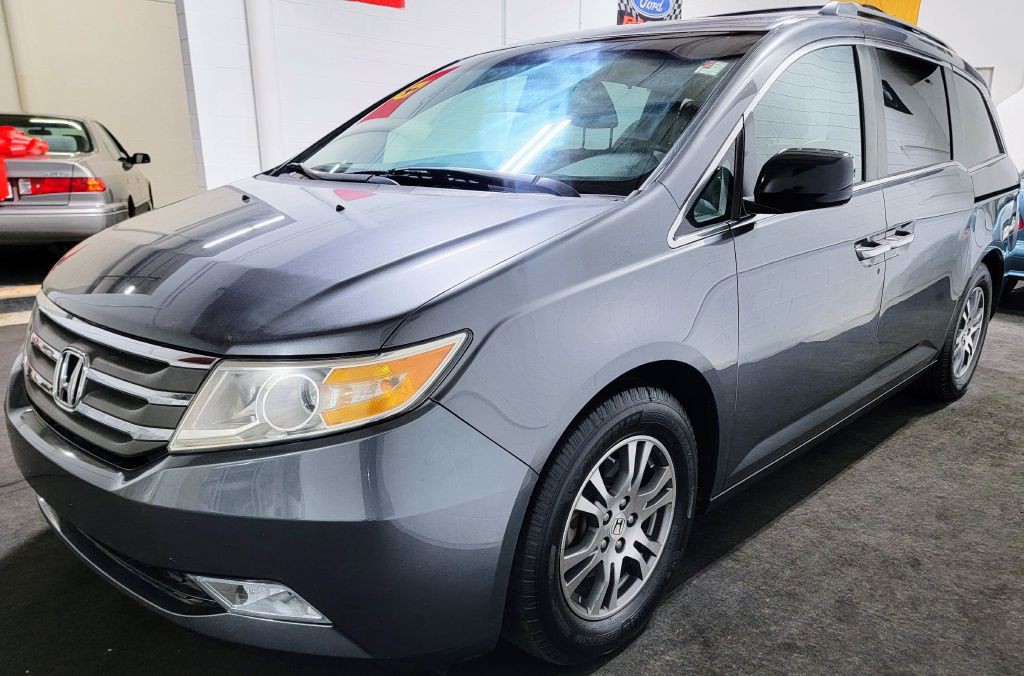 2012 Honda Odyssey Image 4