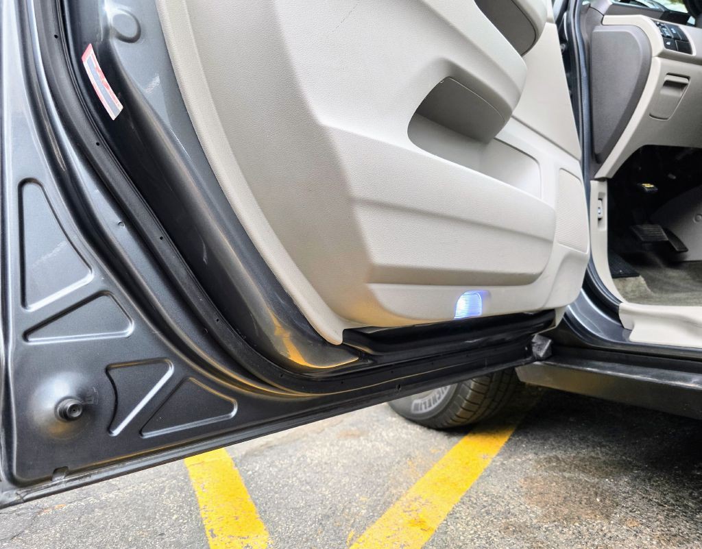 2012 Honda Odyssey Image 14