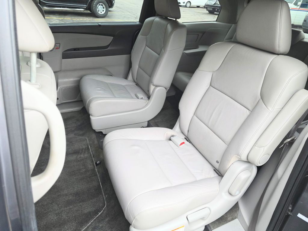 2012 Honda Odyssey Image 26