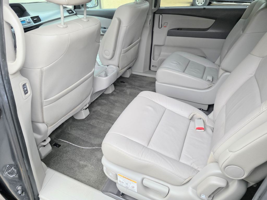 2012 Honda Odyssey Image 27