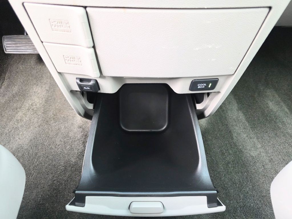 2012 Honda Odyssey Image 31