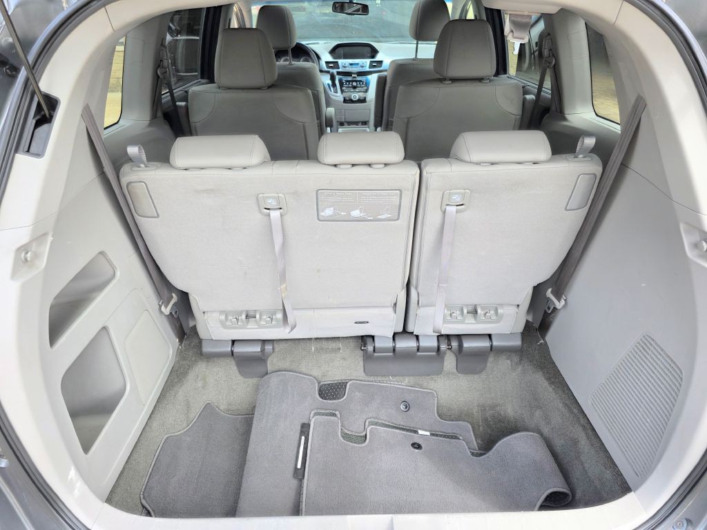 2012 Honda Odyssey Image 35