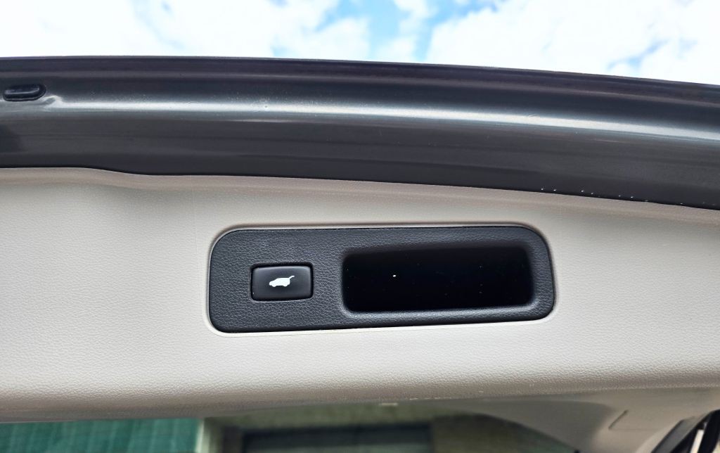 2012 Honda Odyssey Image 36