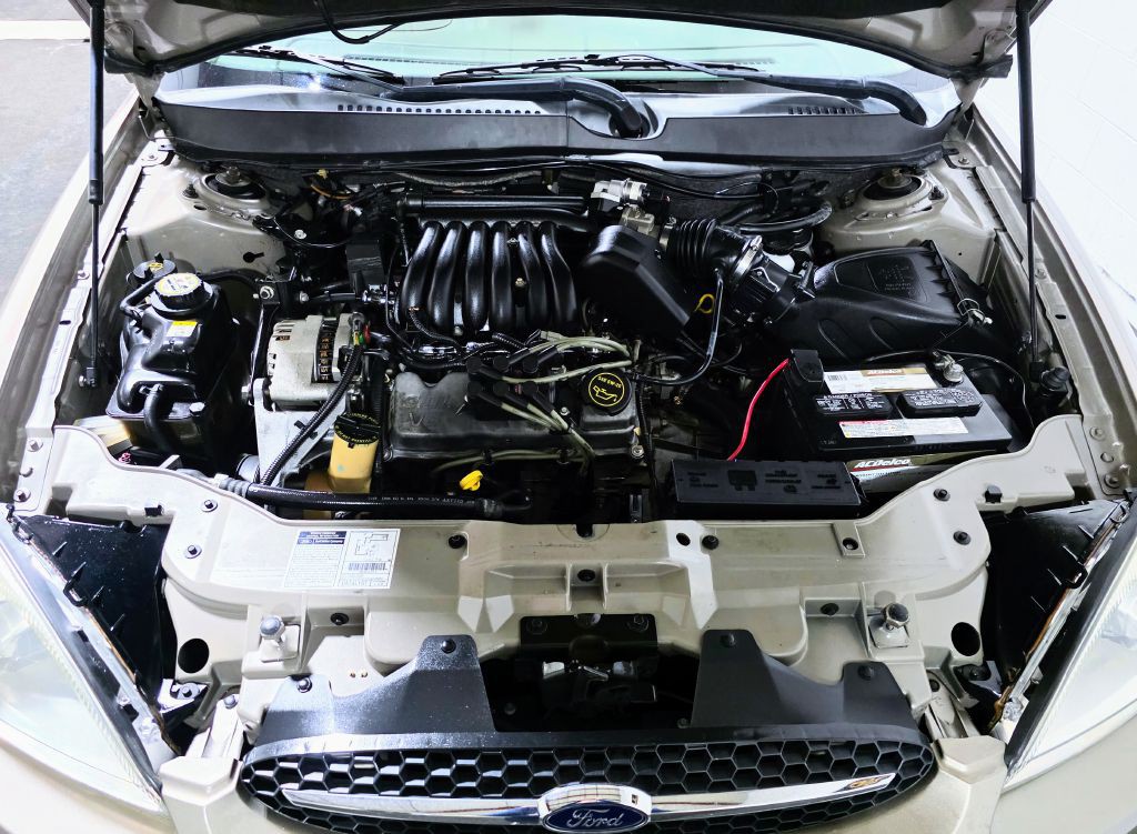 2002 Ford Taurus Image 6
