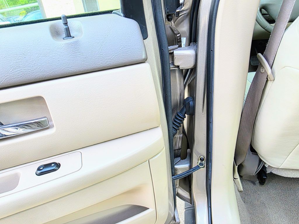 2002 Ford Taurus Image 28