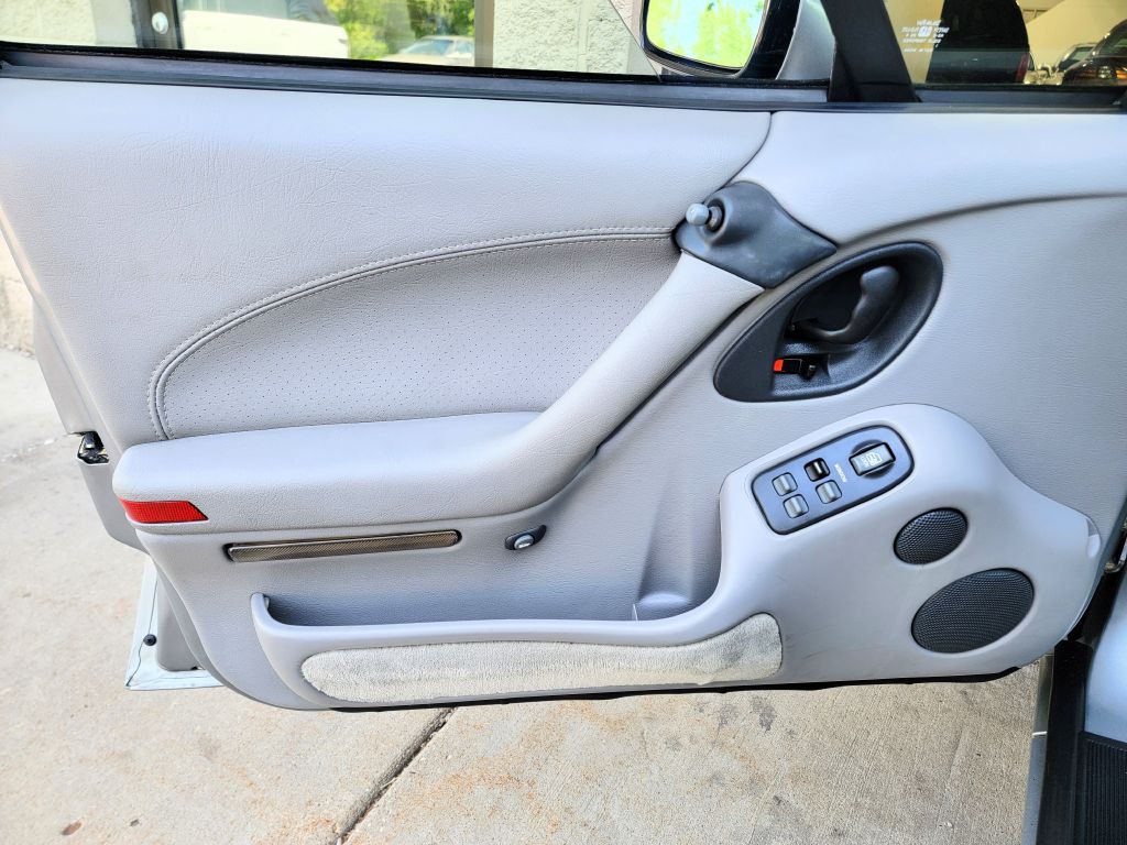 1994 Pontiac Bonneville Image 12