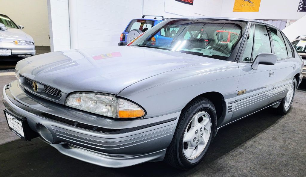 1994 Pontiac Bonneville Image 48
