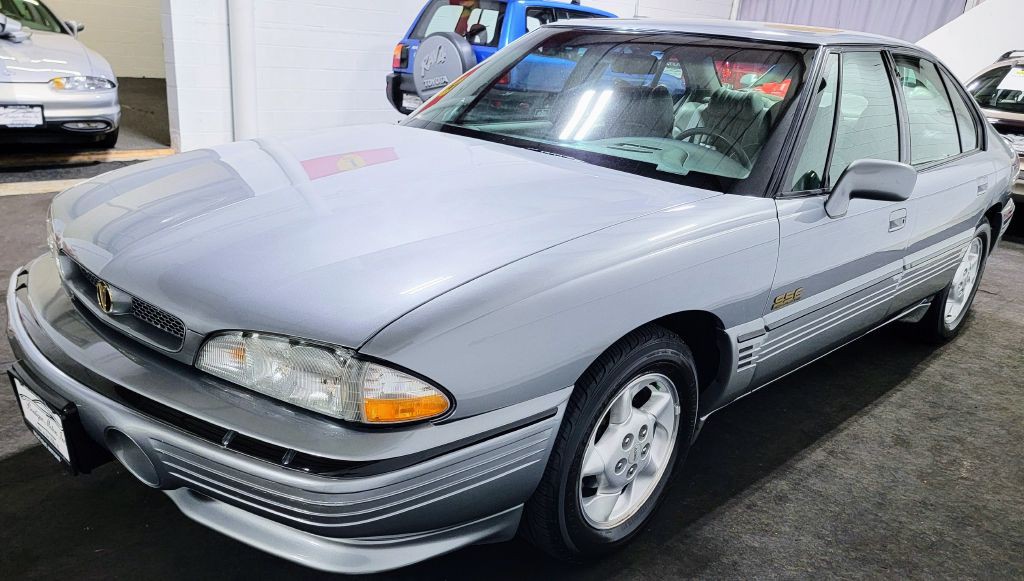 1994 Pontiac Bonneville Image 49