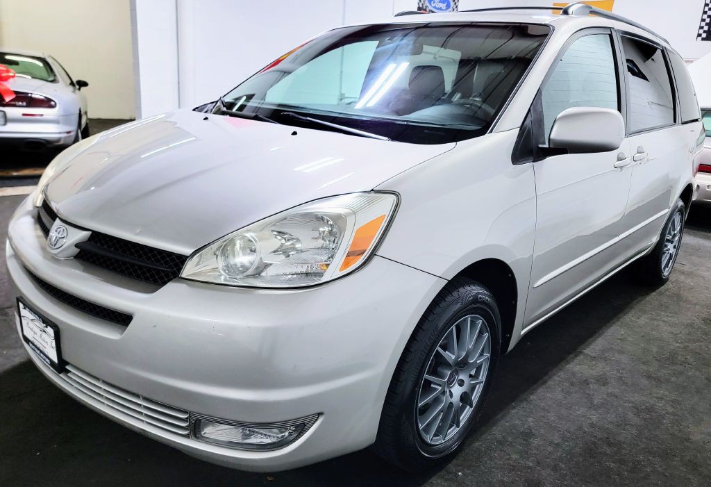 2004 Toyota Sienna Image 3