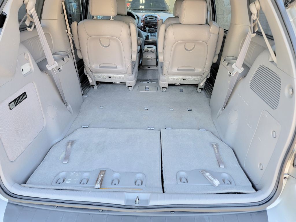 2004 Toyota Sienna Image 16