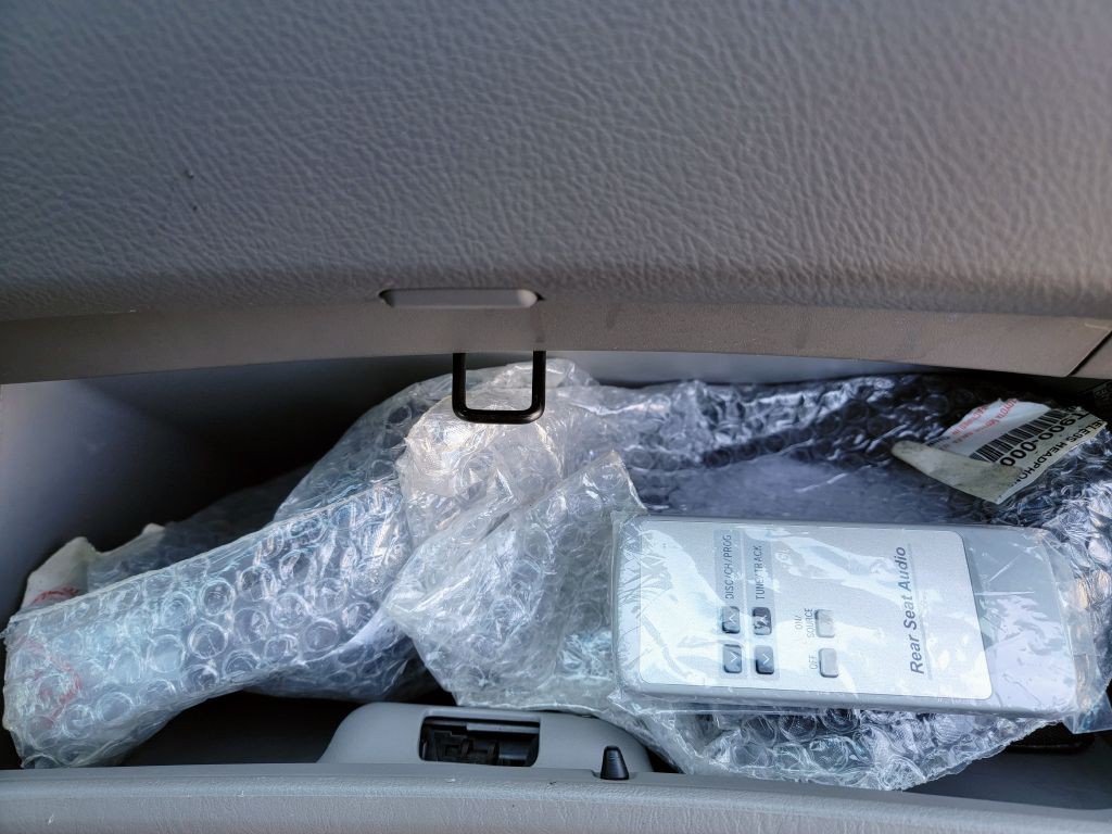 2004 Toyota Sienna Image 22