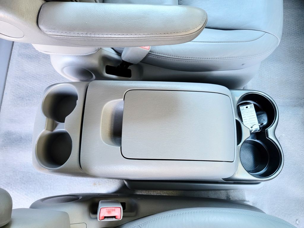 2004 Toyota Sienna Image 28