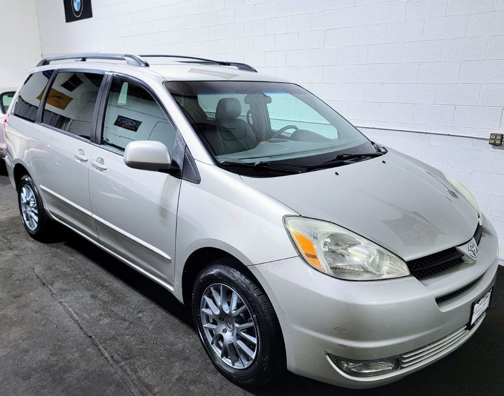2004 Toyota Sienna Image 45