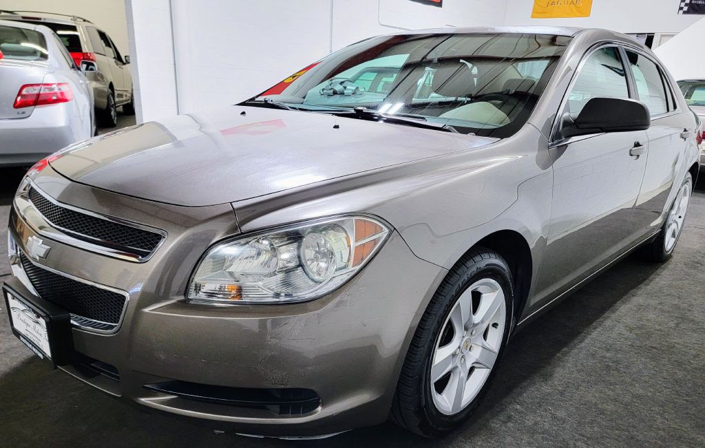 2010 Chevrolet Malibu Image 4