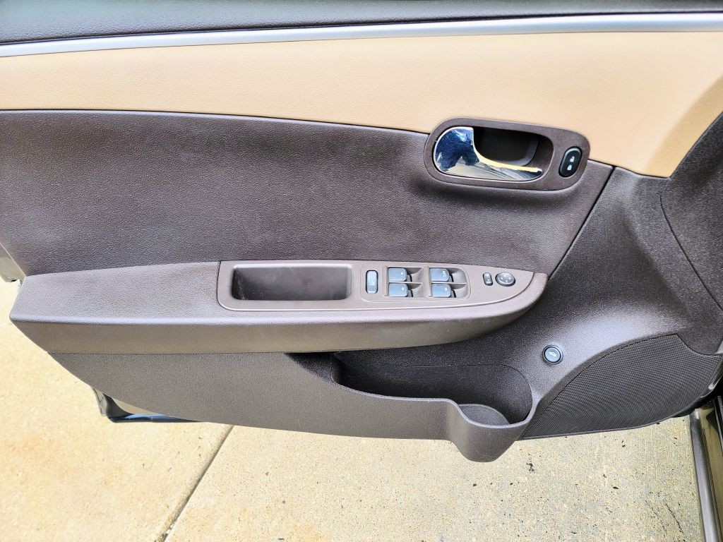 2010 Chevrolet Malibu Image 13