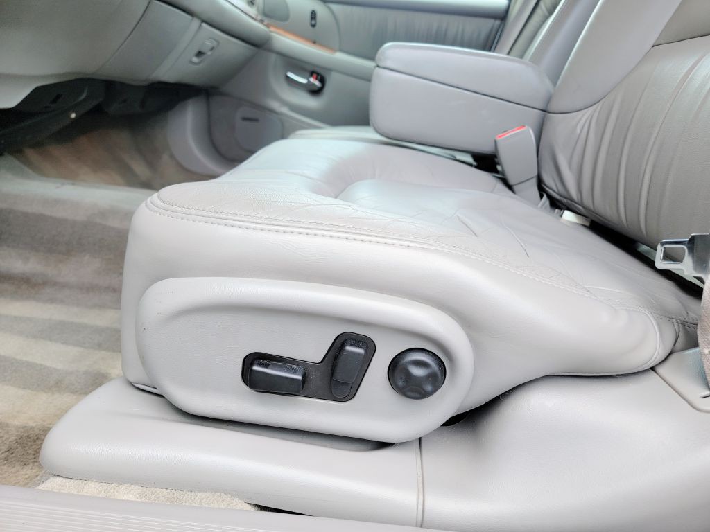 2001 Buick Park Avenue Image 12