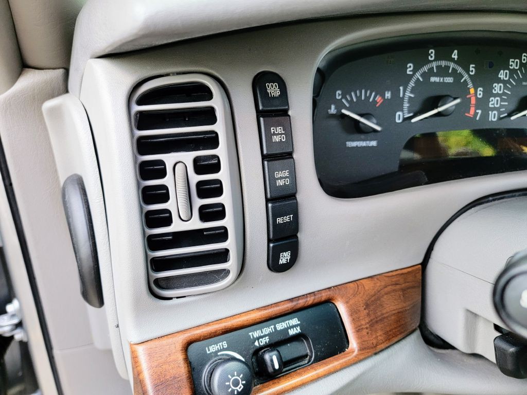 2001 Buick Park Avenue Image 31