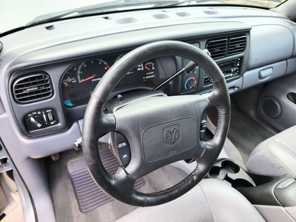 1999 Dodge Durango Image 11