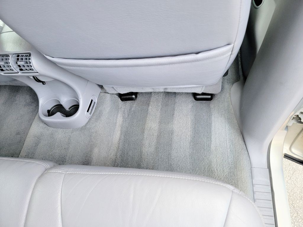 1999 Dodge Durango Image 23