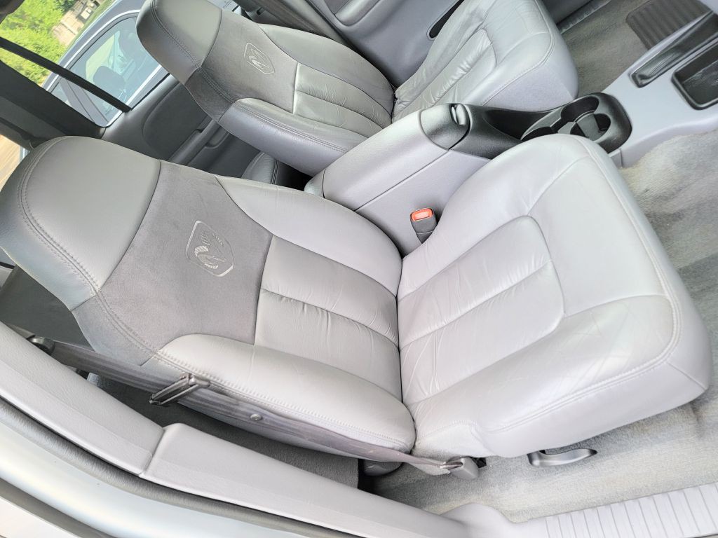 1999 Dodge Durango Image 30