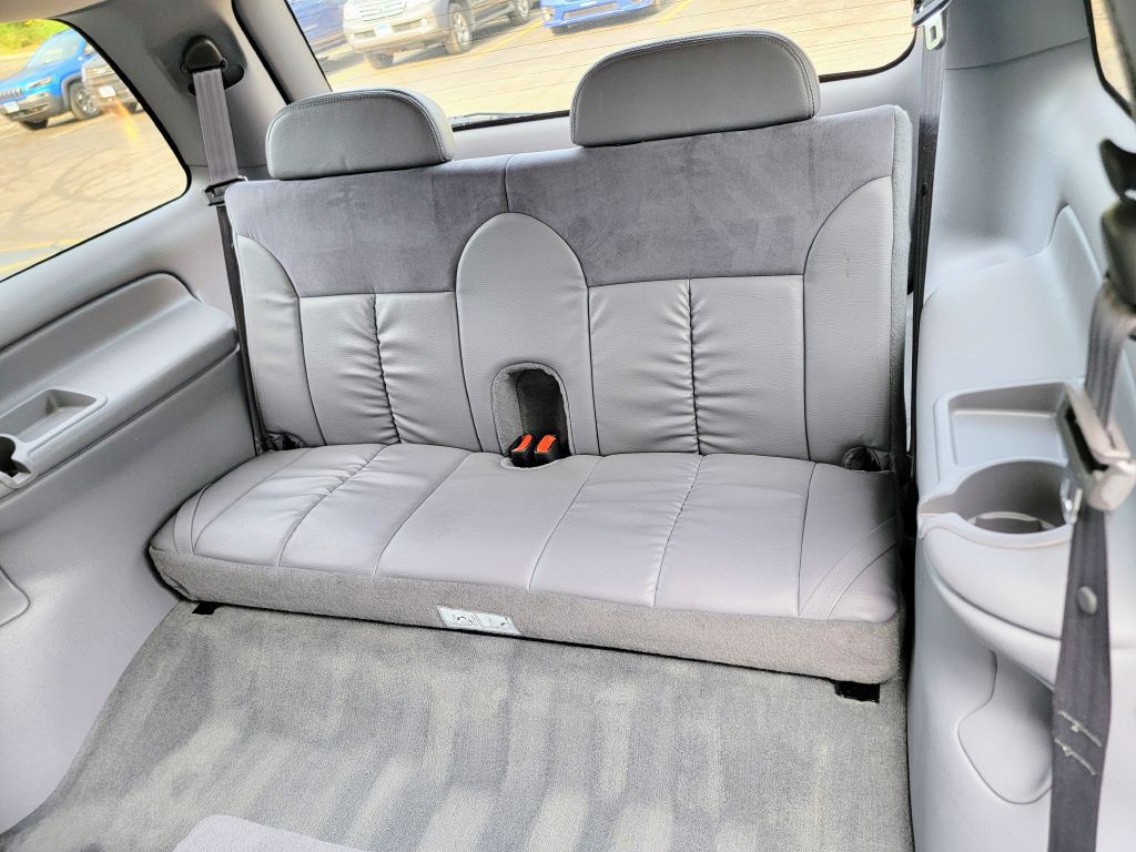 1999 Dodge Durango Image 39