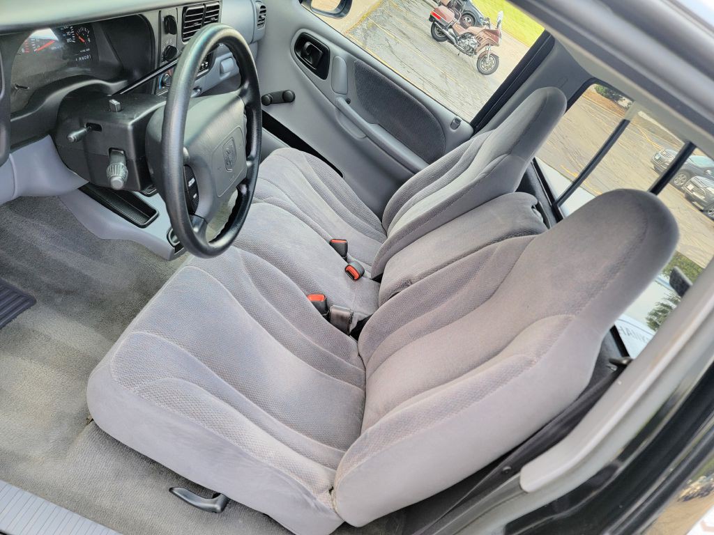 2000 Dodge Dakota Image 9
