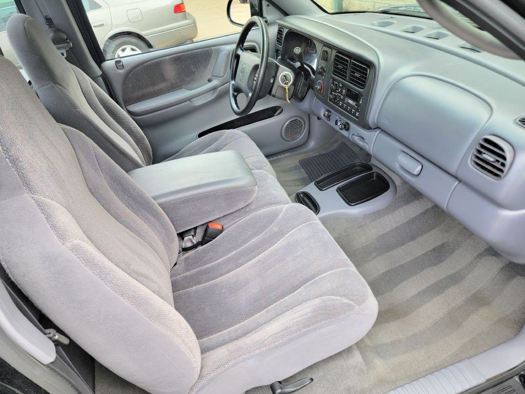 2000 Dodge Dakota Image 18