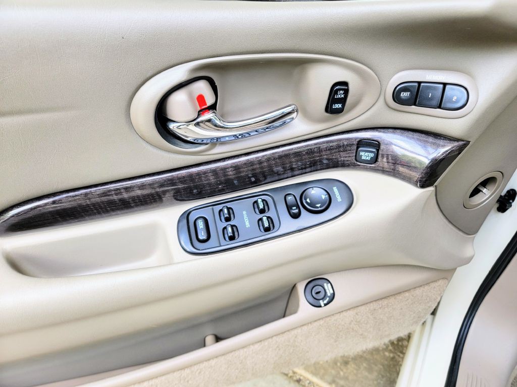 2003 Buick LeSabre Image 12