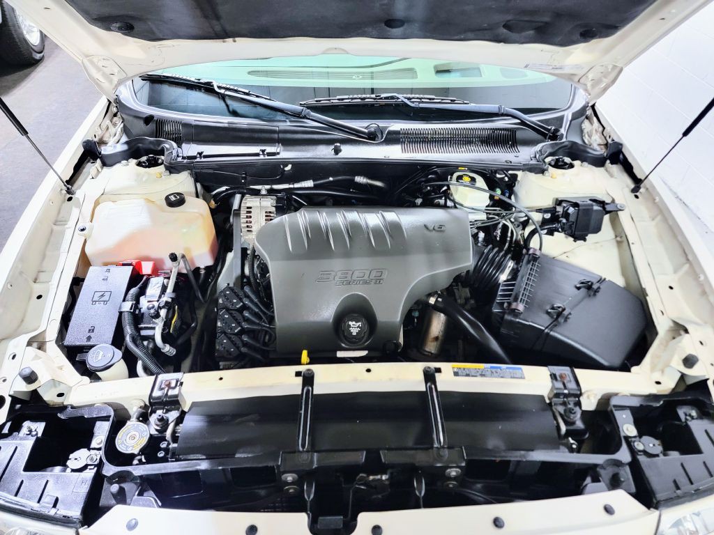 2003 Buick LeSabre Image 14