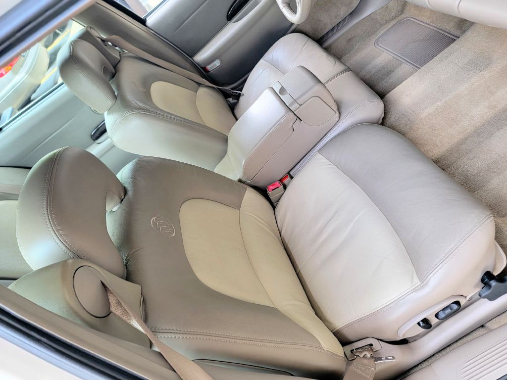 2003 Buick LeSabre Image 23